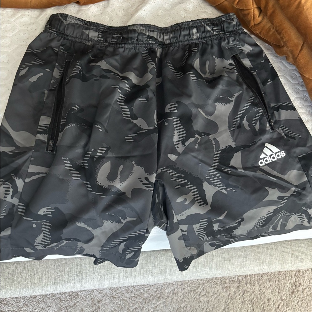 Adidas Men's Gray Camo Athletic Shorts